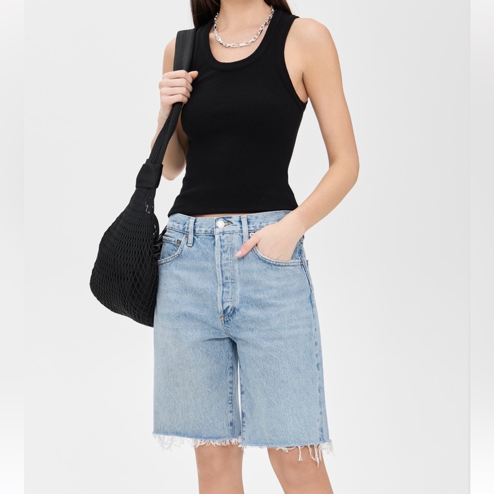 AGOLDE '90s frayed denim shorts in size 25